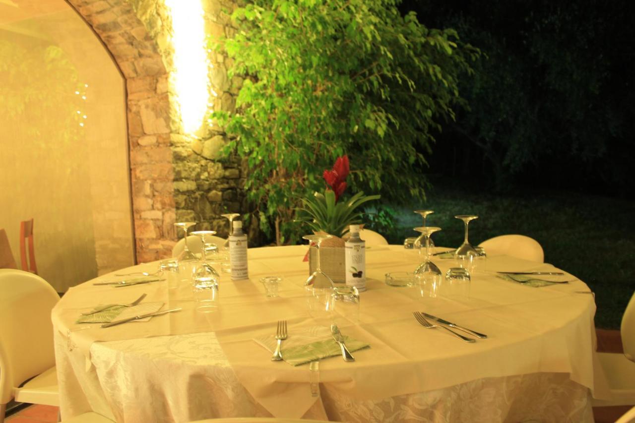 Villa Govi Diano Castello Buitenkant foto