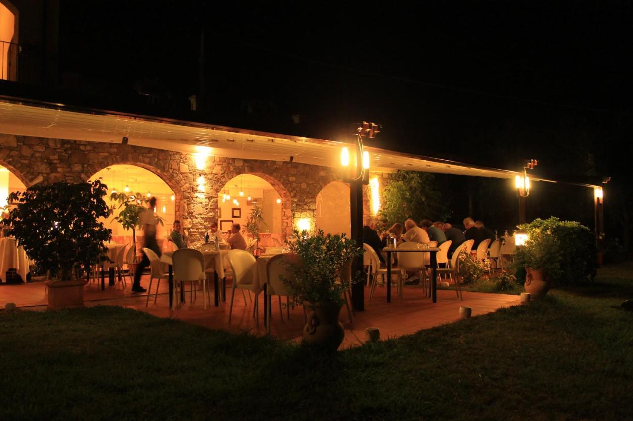 Villa Govi Diano Castello Buitenkant foto