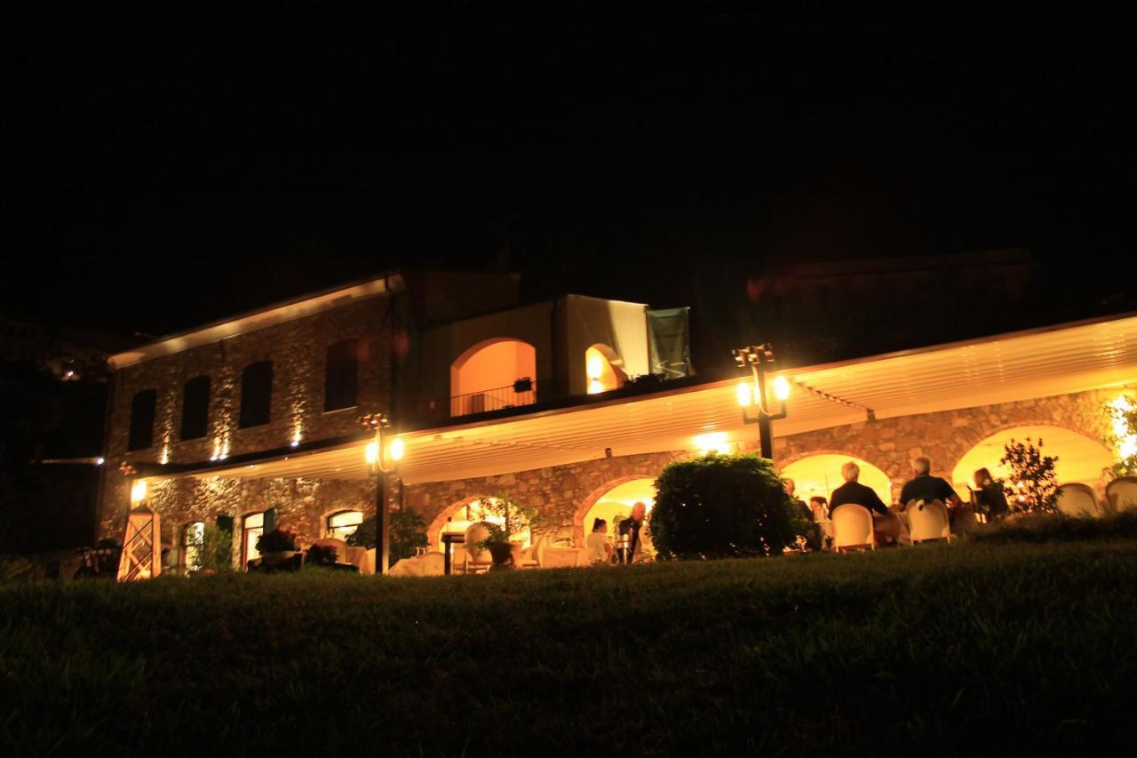 Villa Govi Diano Castello Buitenkant foto